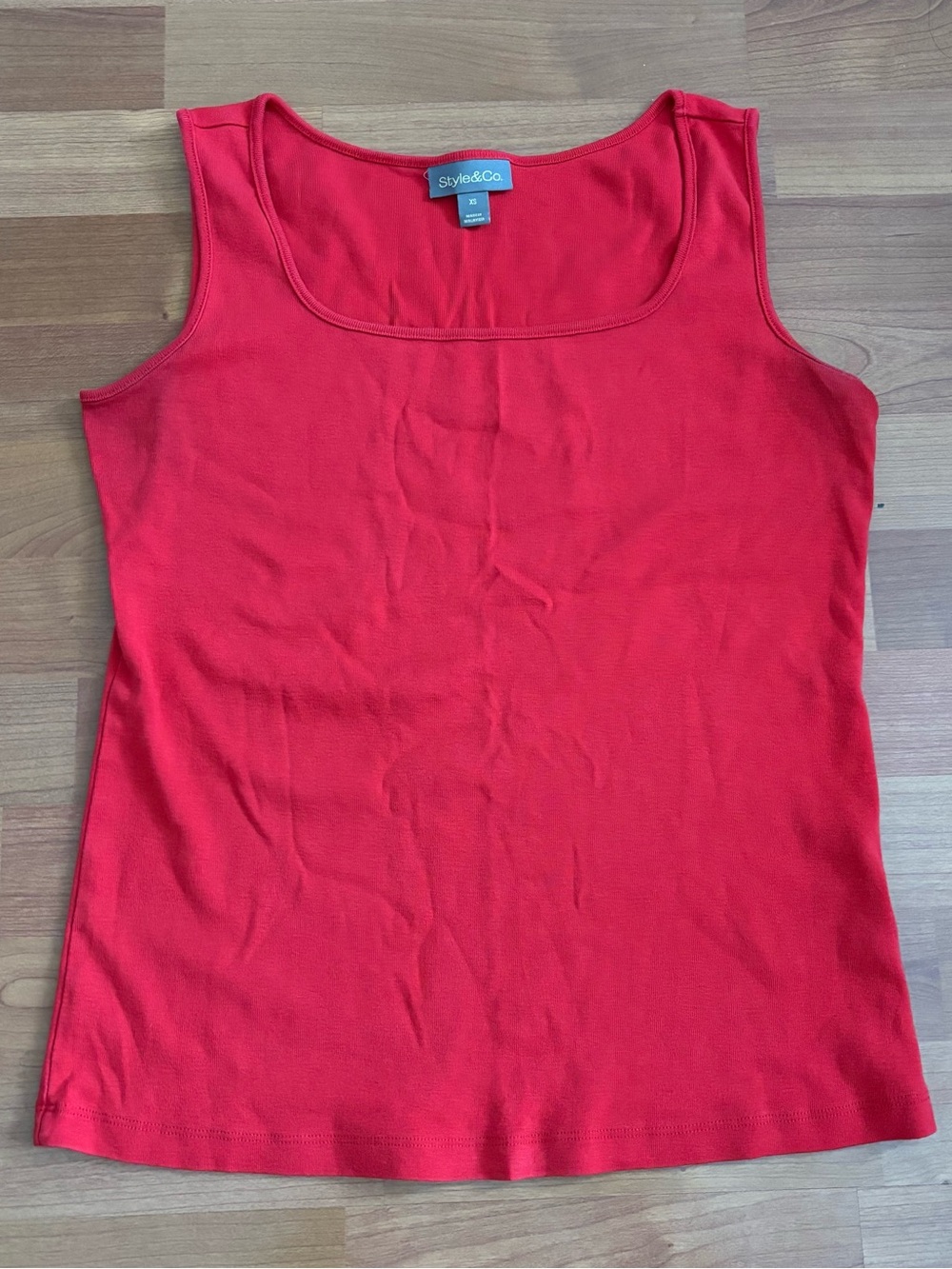 Women’s Style & Co red tank top size XS